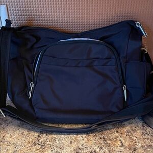 Black Crossbody Shoulder Bag - Versatile Everyday Organizer